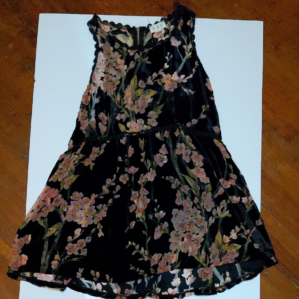 POL Velvet Floral Babydoll Tank in Black and Pink